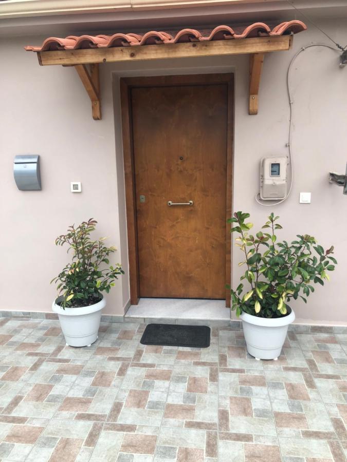 Chrysa'S House Apartment Aigio Dış mekan fotoğraf